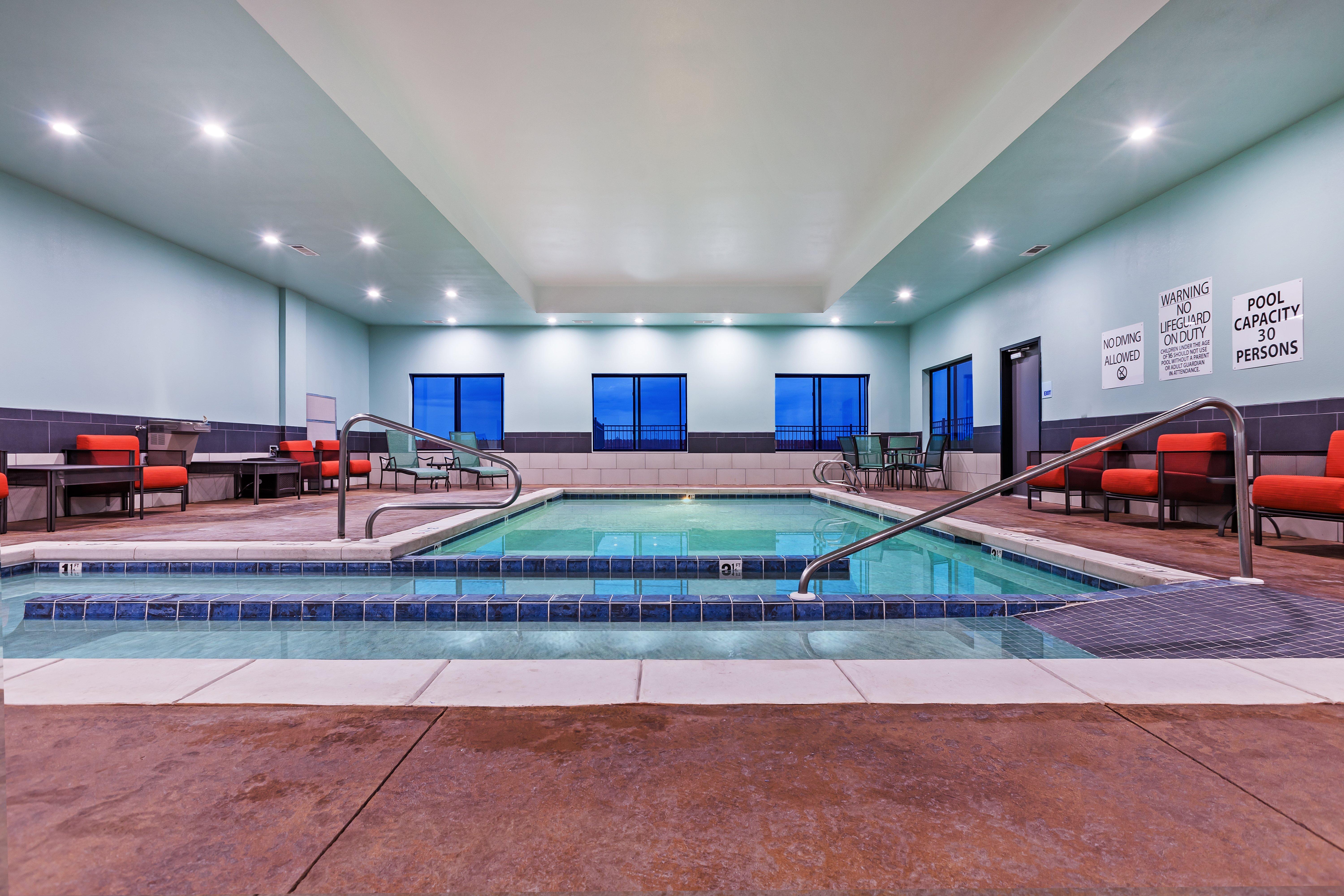 Holiday Inn Express & Suites Perryton By Ihg Lord Exterior foto