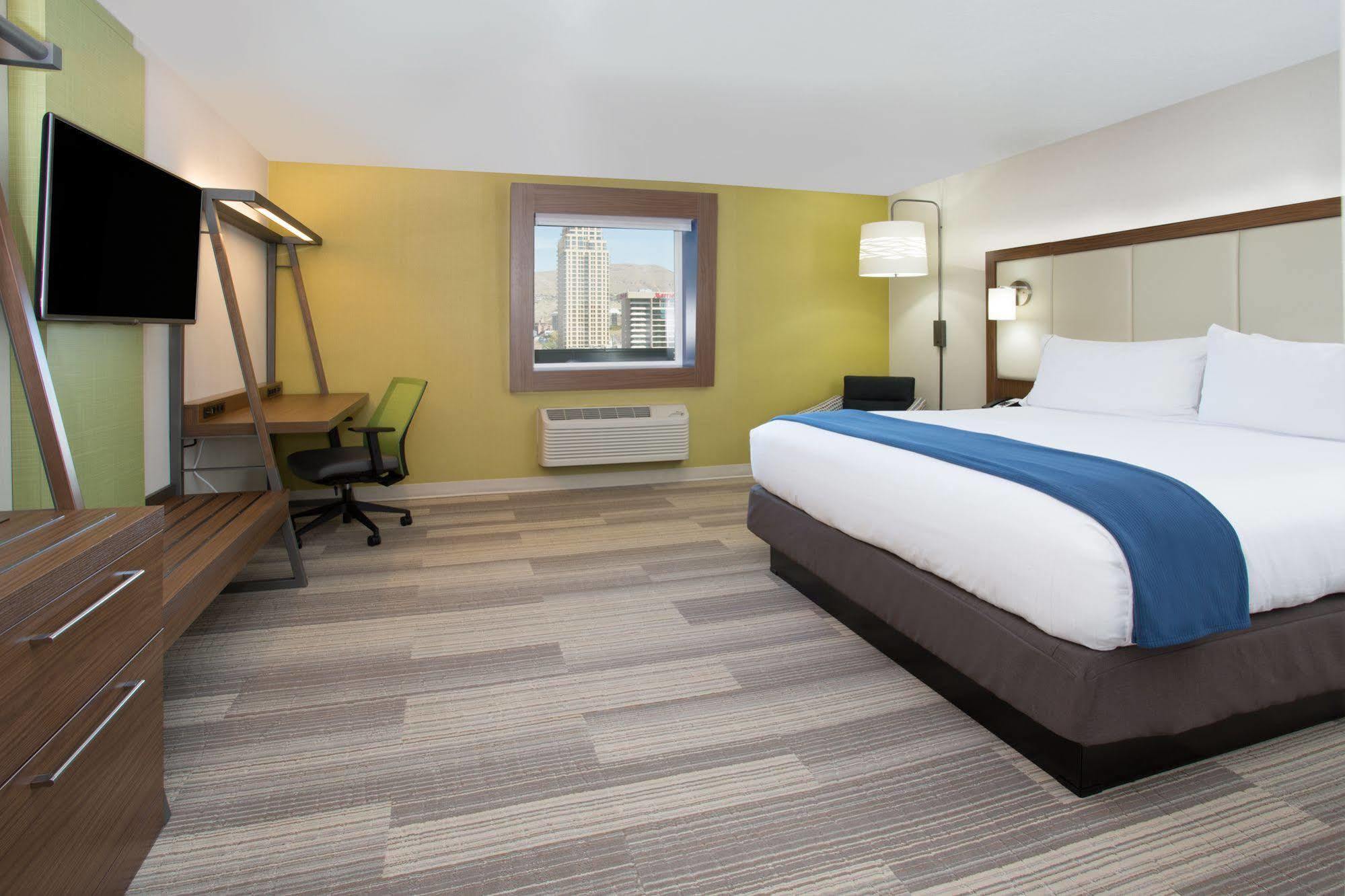 Holiday Inn Express & Suites Perryton By Ihg Lord Exterior foto